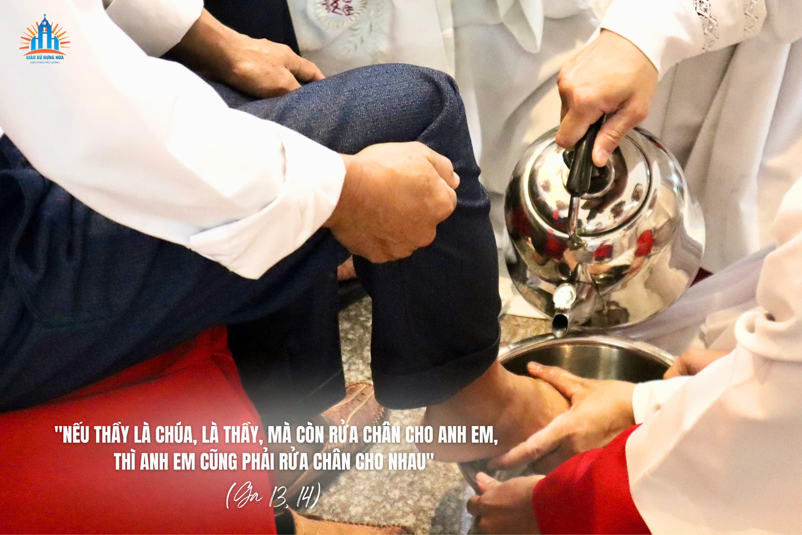 Thánh Lễ Tiệc Ly – Mở Đầu Tam Nhật Thánh Tại Giáo Xứ Hưng Hòa